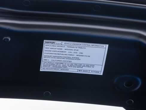 Certified 2021 Ferrari F8 Tributo RWD image 38