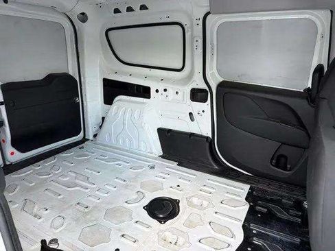 Used 2022 RAM ProMaster City Tradesman FWD image 13