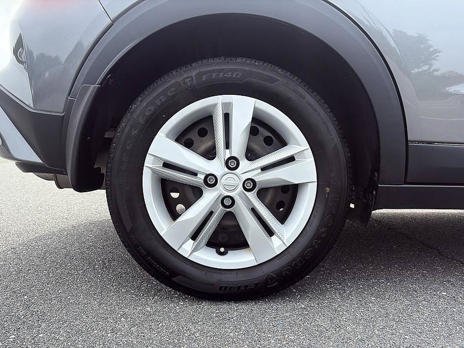 Certified 2024 Nissan Kicks S FWD image 11