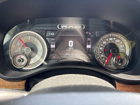 Used 2021 RAM 1500 Limited AWD/4WD image 13