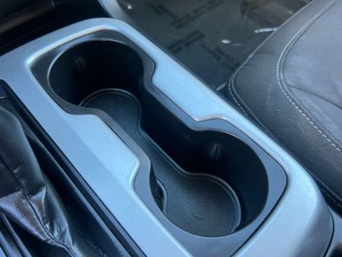 Used 2022 Chevrolet Colorado LT w/ Safety Package RWD image 36