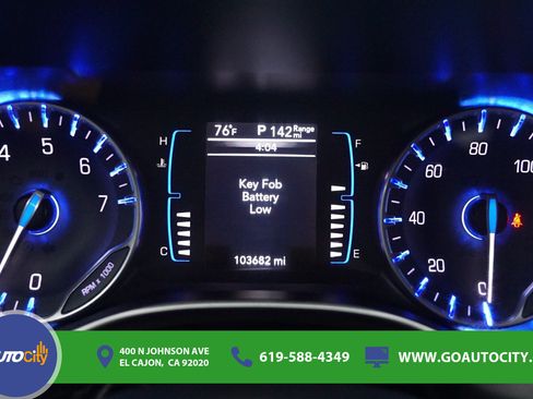 Used 2020 Chrysler Pacifica Touring-L FWD image 3