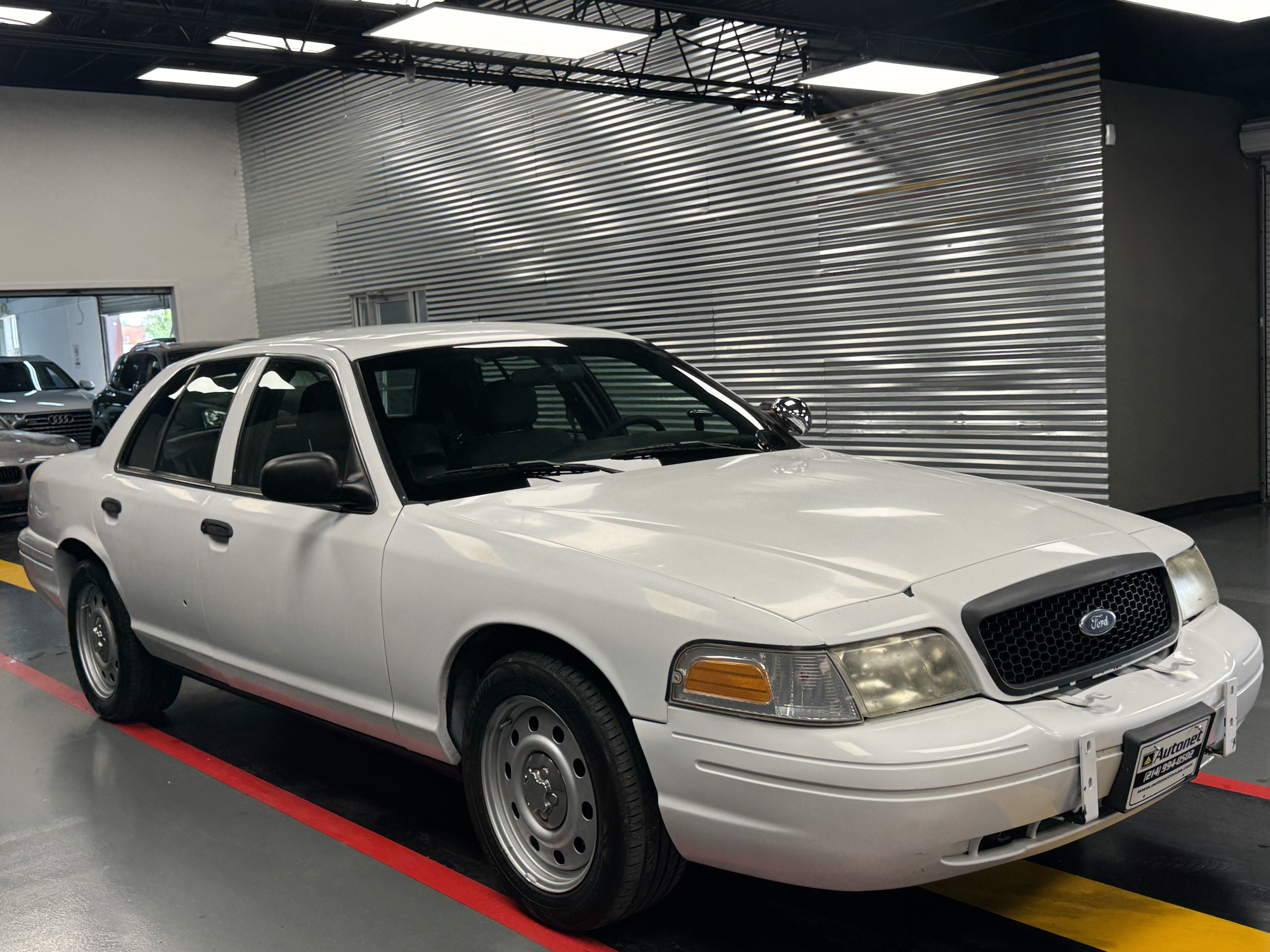 Used 2009 Ford Crown Victoria Police Interceptor RWD image 5