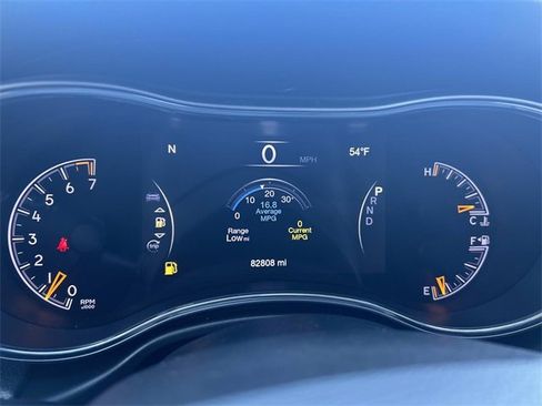 Used 2022 Jeep Grand Cherokee Laredo X image 30