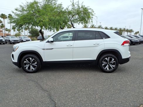 Used 2025 Volkswagen Atlas Cross Sport SE AWD/4WD image 7