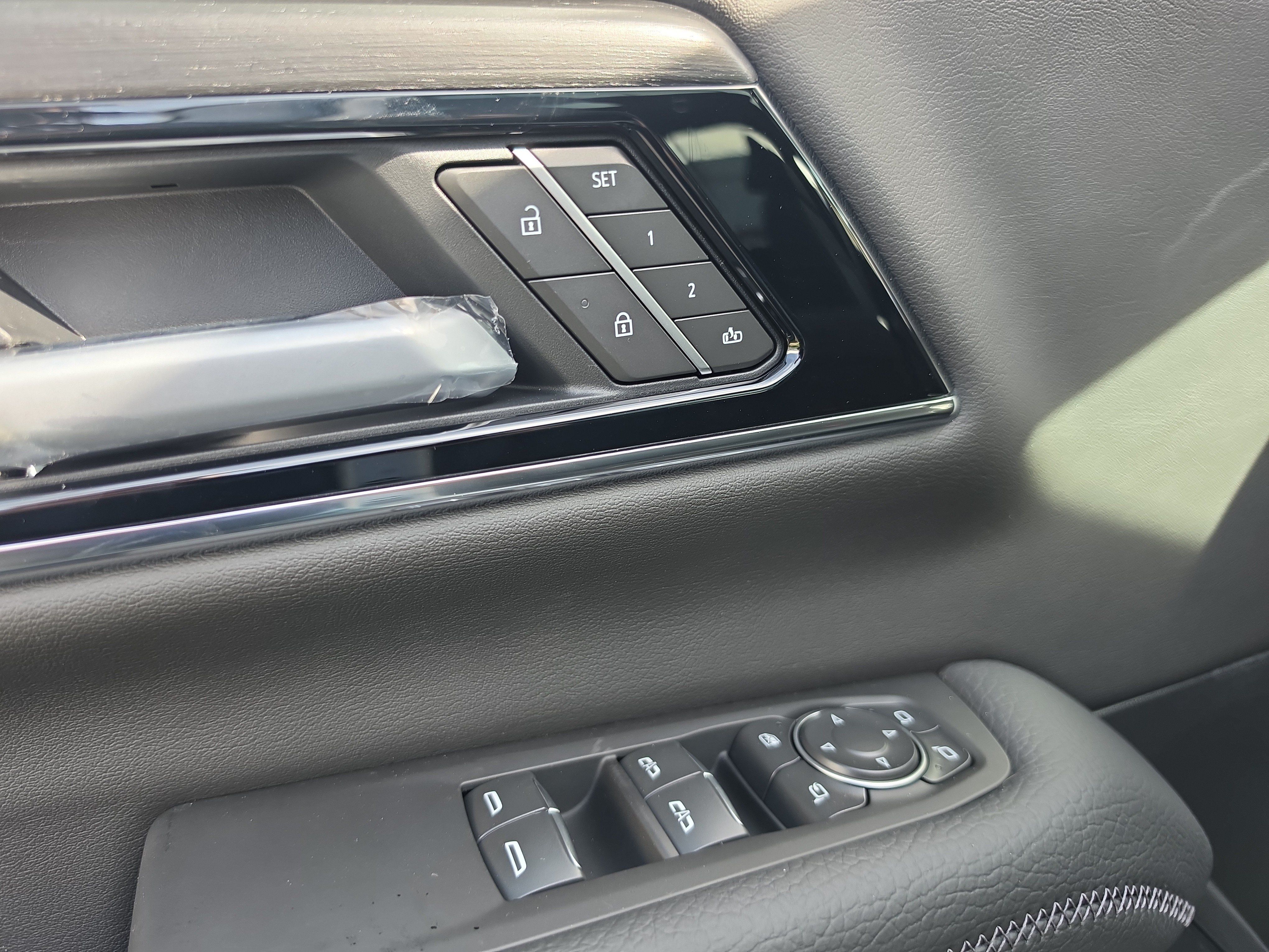 New 2026 GMC Yukon Denali w/ Advanced Technology Package AWD/4WD image 21
