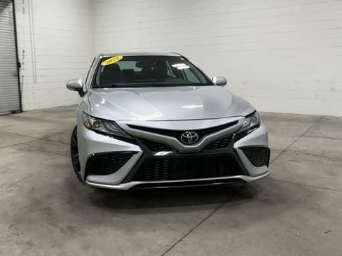Used 2024 Toyota Camry XSE FWD image 6