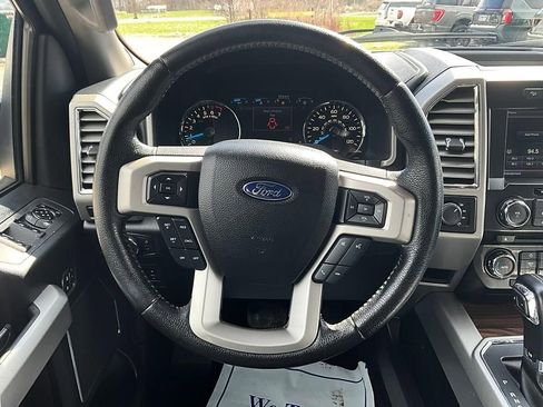 Used 2015 Ford F150 Lariat image 32