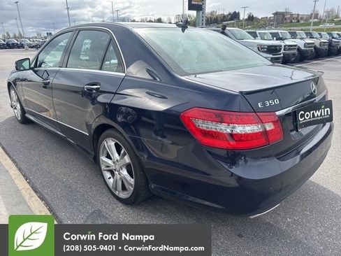 Used 2013 Mercedes-Benz E 350 Sedan image 4
