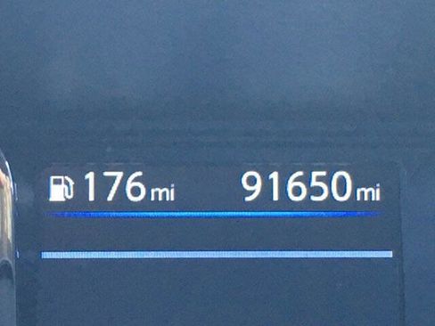 Used 2019 Nissan Titan SL w/ Midnight Edition image 22