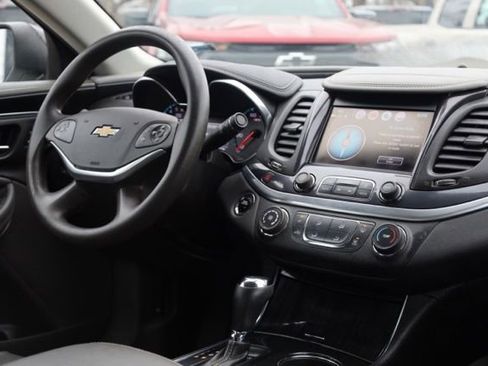 Used 2018 Chevrolet Impala LS image 33