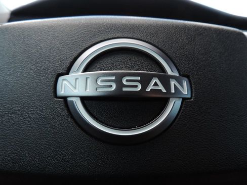 Used 2025 Nissan Murano SV AWD/4WD image 26