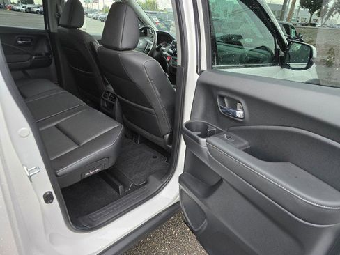 Used 2023 Honda Ridgeline RTL-E image 14