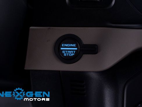 Used 2022 Ford Bronco Wildtrak image 17