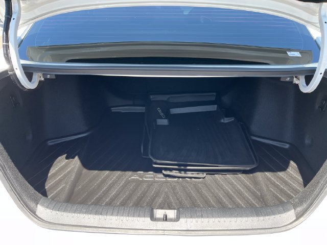 Certified 2025 Honda Accord SE image 12