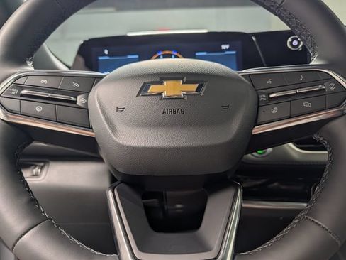 New 2027 Chevrolet Equinox LT FWD image 17