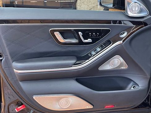 Used 2023 Mercedes-Benz Maybach S 680 4MATIC image 23