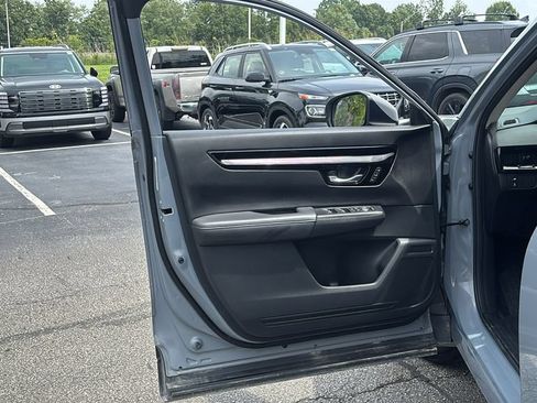 Used 2023 Honda CR-V EX-L image 11