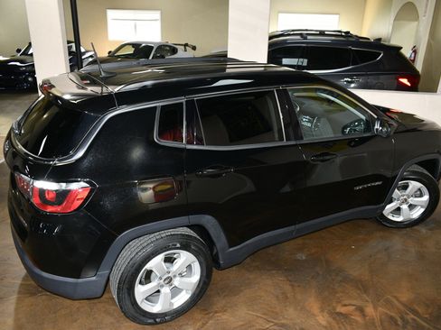 Used 2019 Jeep Compass Latitude w/ Popular Equipment Group image 79