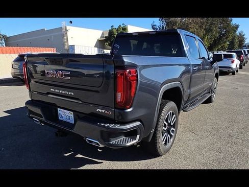 Used 2021 GMC Sierra 1500 AT4 image 4