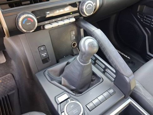Used 2024 Toyota Tacoma SR AWD/4WD image 20