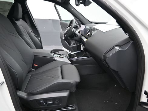 Used 2025 BMW X3 xDrive30i w/ Convenience Package image 20
