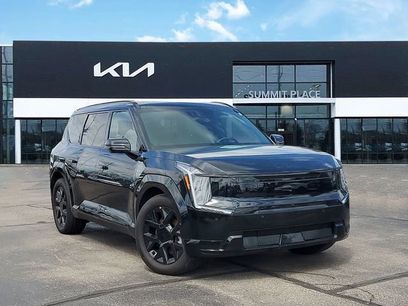 Certified 2026 Kia EV9 Land w/ Nightfall Edition Package