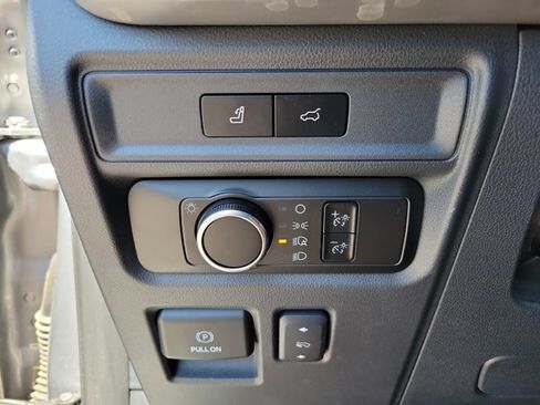 Used 2024 Ford Expedition Max XLT AWD/4WD image 18