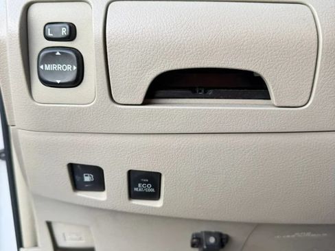 Used 2009 Toyota Camry Hybrid FWD image 29