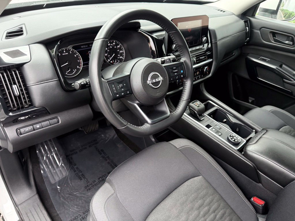 Certified 2024 Nissan Pathfinder SV AWD/4WD image 12