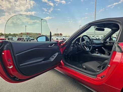 Used 2017 MAZDA MX-5 Miata Sport RWD image 14