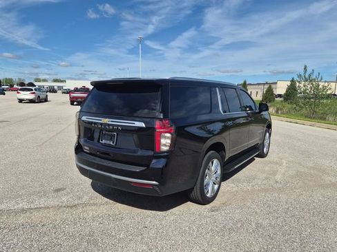 Used 2022 Chevrolet Suburban High Country AWD/4WD image 5
