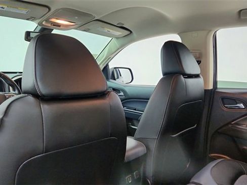 Used 2021 Chevrolet Colorado Z71 image 31