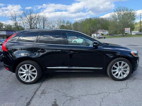 Used 2017 Volvo XC60 T6 Inscription w/ Advanced Package AWD/4WD image 9