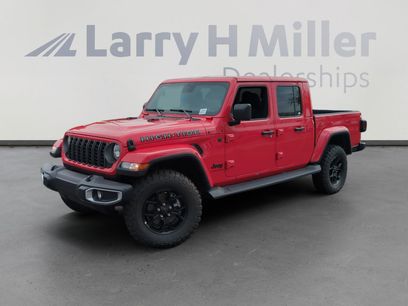 New 2025 Jeep Gladiator Sport
