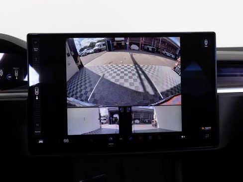 Used 2023 Tesla Model X image 31