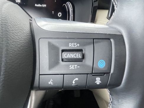 Used 2025 INFINITI QX60 Sensory w/ Vision Package image 13