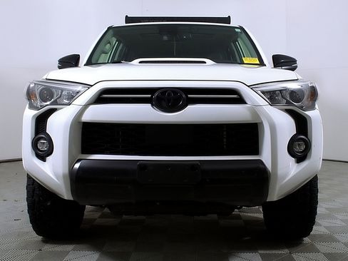 Used 2021 Toyota 4Runner Venture image 5