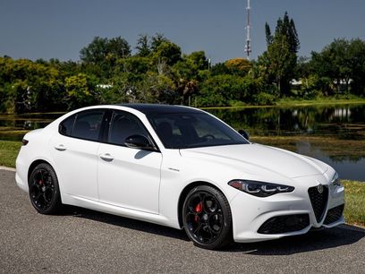 New 2025 Alfa Romeo Giulia w/ Veloce Package Rwd