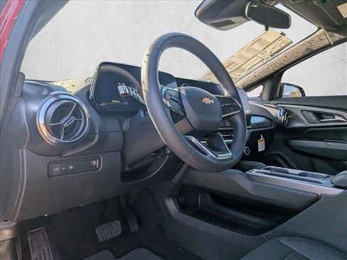 New 2026 Chevrolet Equinox EV LT image 9