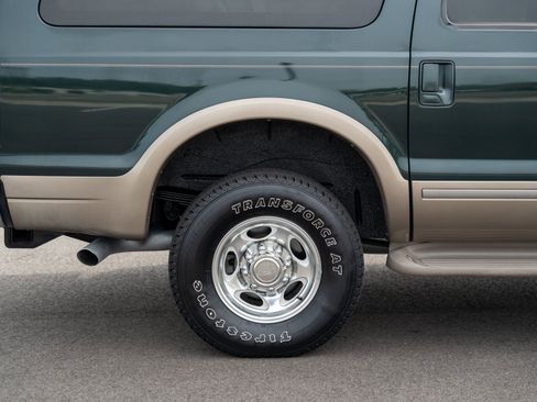 Used 2002 Ford Excursion Limited image 19