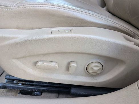 Used 2013 Buick LaCrosse Leather w/ Entertainment Package image 16