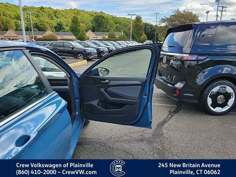 New 2025 Volkswagen Jetta SE image 27