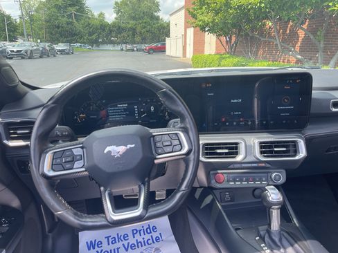 Used 2025 Ford Mustang Premium RWD image 14