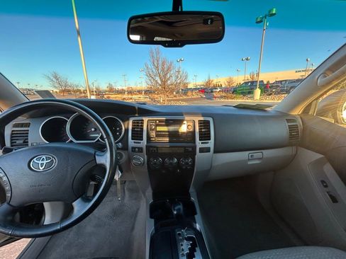 Used 2007 Toyota 4Runner SR5 image 19