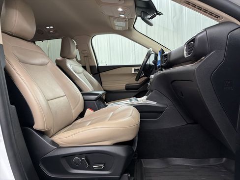 Used 2020 Ford Explorer Limited image 30