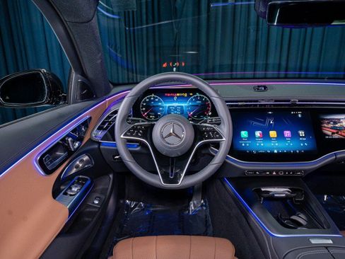 New 2026 Mercedes-Benz E 450 4MATIC Sedan image 15