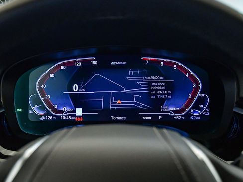 Certified 2022 BMW 530e w/ Premium Package image 28