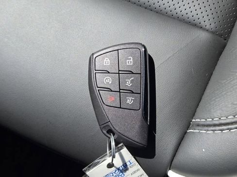 Used 2026 GMC Yukon XL AT4 Ultimate w/ LPO, Floor Liner Package AWD/4WD image 43