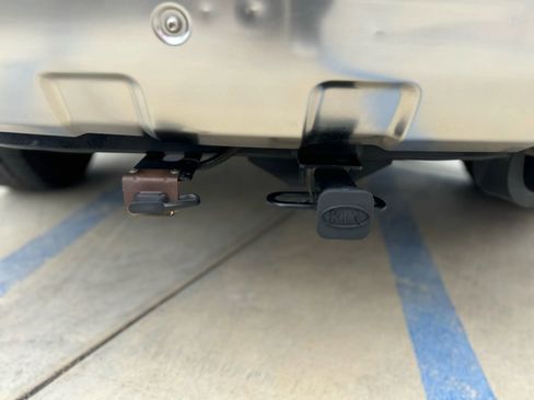 Used 2011 Kia Sorento SX image 25